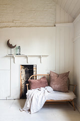 MdV shearling lumbar in Blush