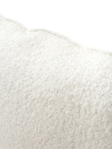 XL Bouclé Lumbar in Blanc