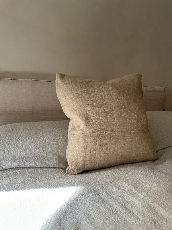 Antique Linen Pillow 023