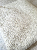 Woolly Throw in Blanc/Cappuccino