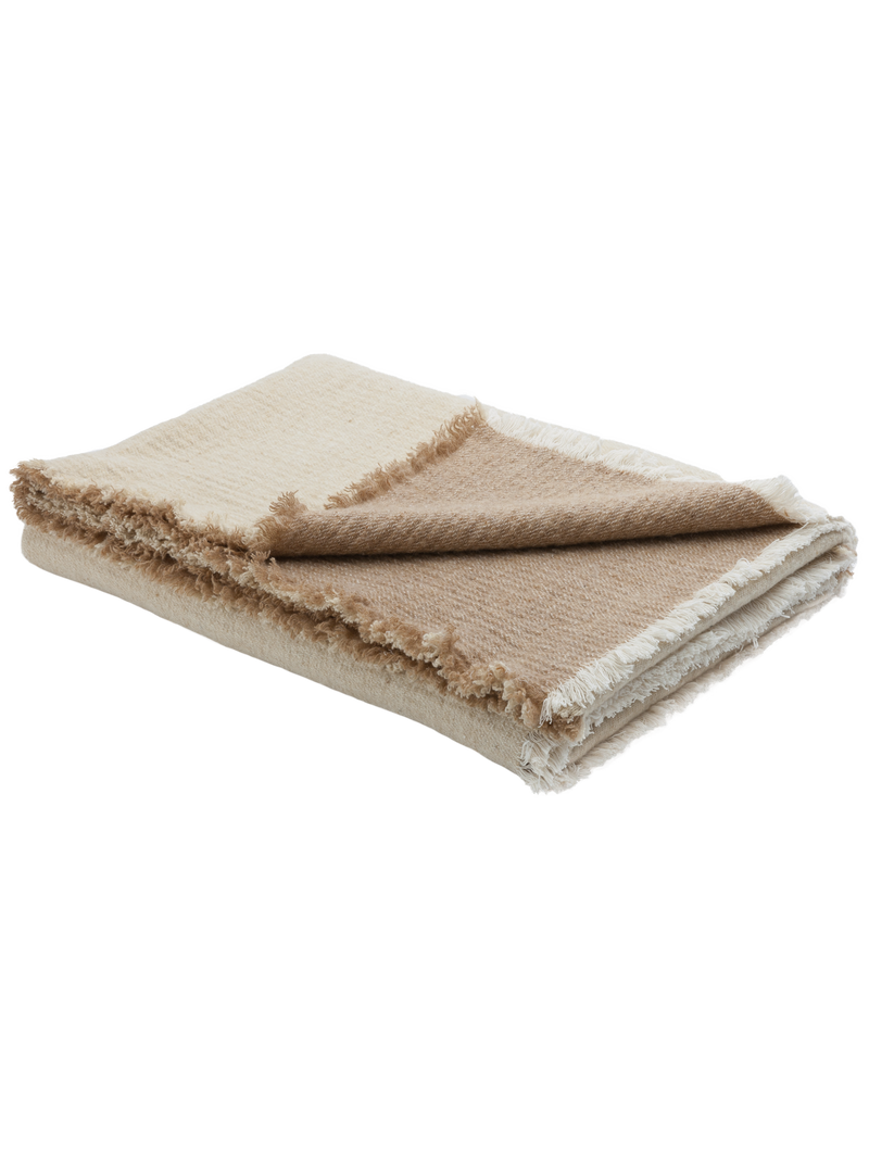 Virgin wool throw in orgeat/fior di latte