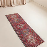 Alixe, antique runner