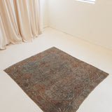 Birdie, antique medium rug