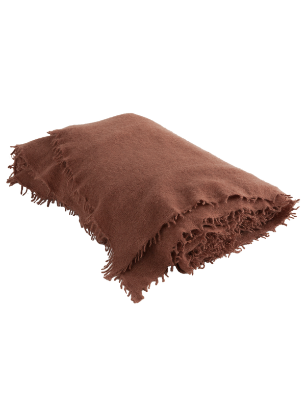 Fringed cashmere throw in Blush