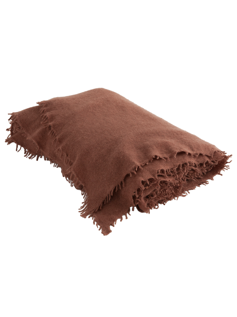 Fringed cashmere throw in Blush