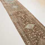 Célestine, antique runner