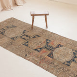 Elior, antique runner