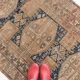 Elior, antique runner