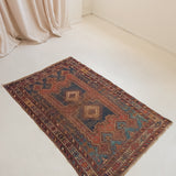 Lucy, medium antique rug