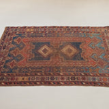 Lucy, medium antique rug