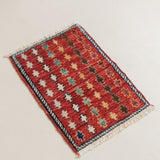 Mara, mini vintage rug