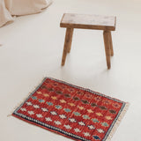 Mara, mini vintage rug