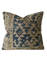 Pillow 0267