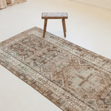 Shrew, antique runner