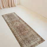 Shrew, antique runner