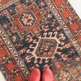Téo, antique small rug