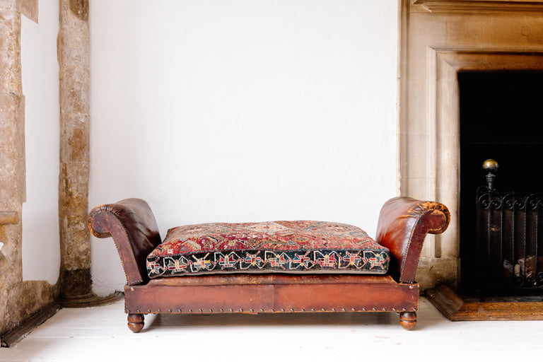 Haxby Chaise